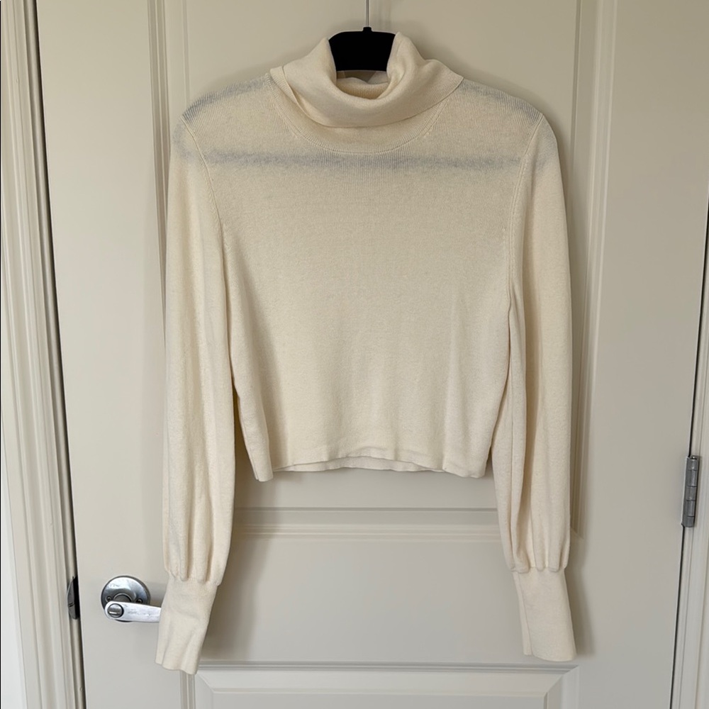 Aritzia X Wilfred Rebecca Turtleneck Sweater, Creme